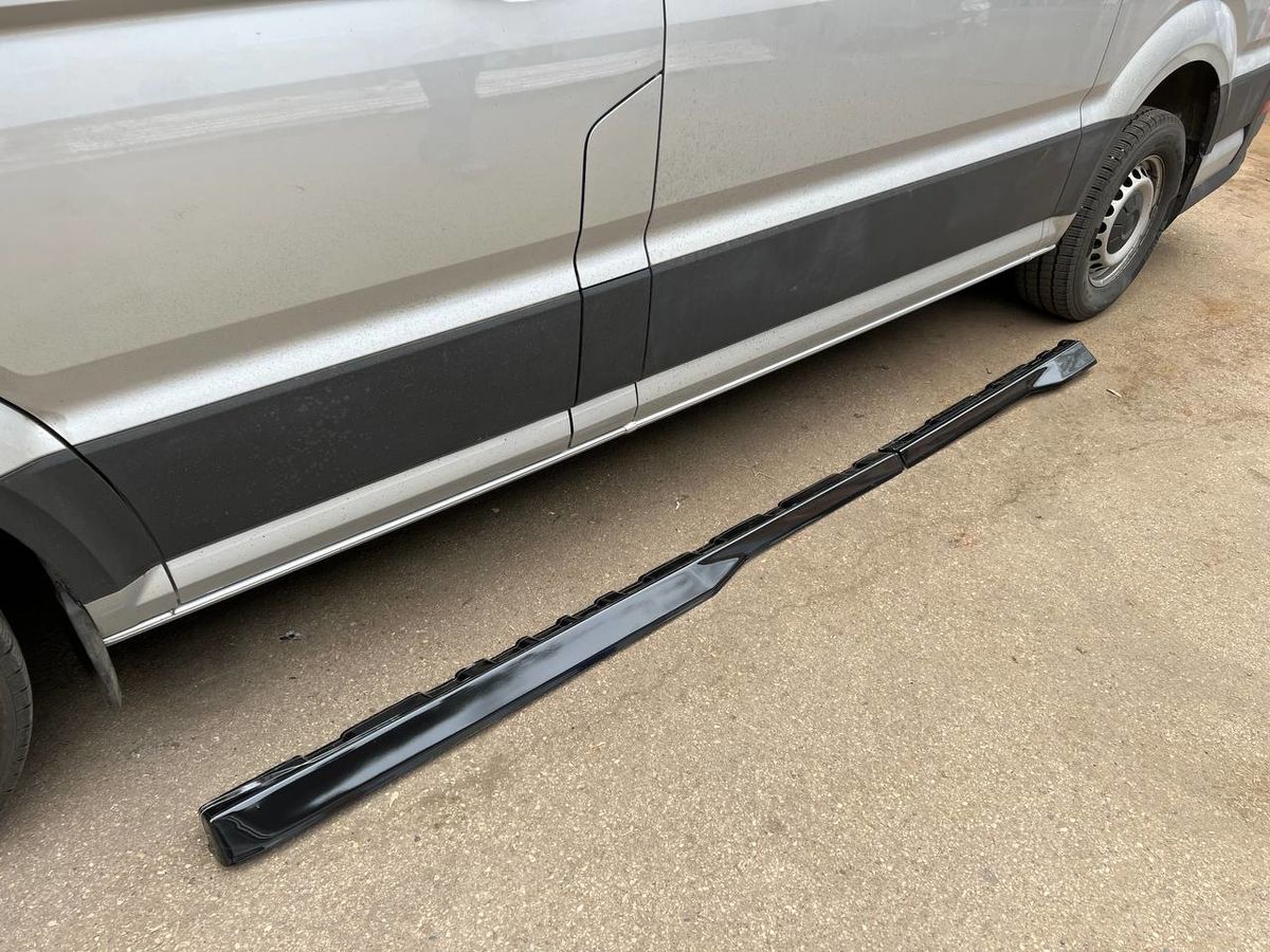 Sport design Side skirts Extensions for MAN TGE Mk1 SWB - Image 3