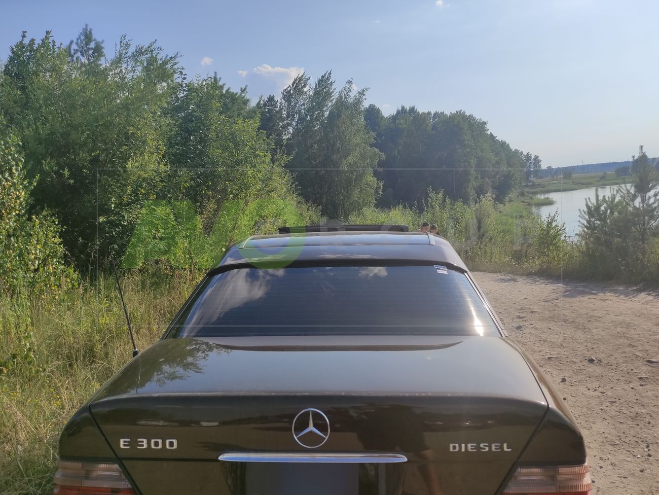Rear Window Spoiler / sunblind for Mercedes Benz E W124 1986-1996 Sedan