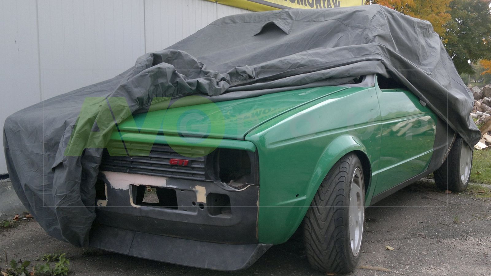 Priekšējo lukturu uzlikas uzacis priekš VW Golf 1 / Jetta 1 / Caddy 1 1971-1983 ABS Matt