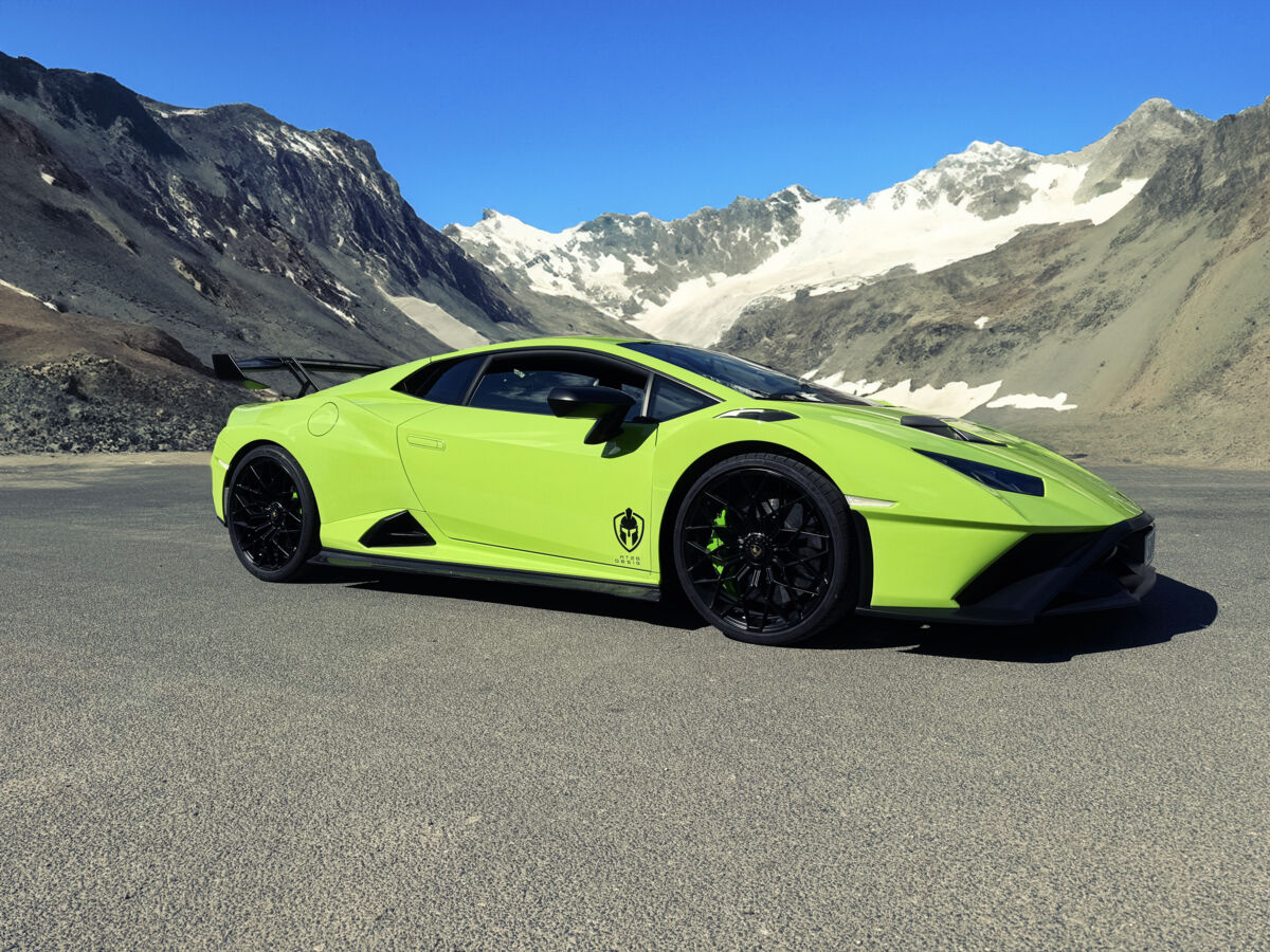 Carbon fibre Side skirts Aero blades for Huracan STO v3 - Image 2