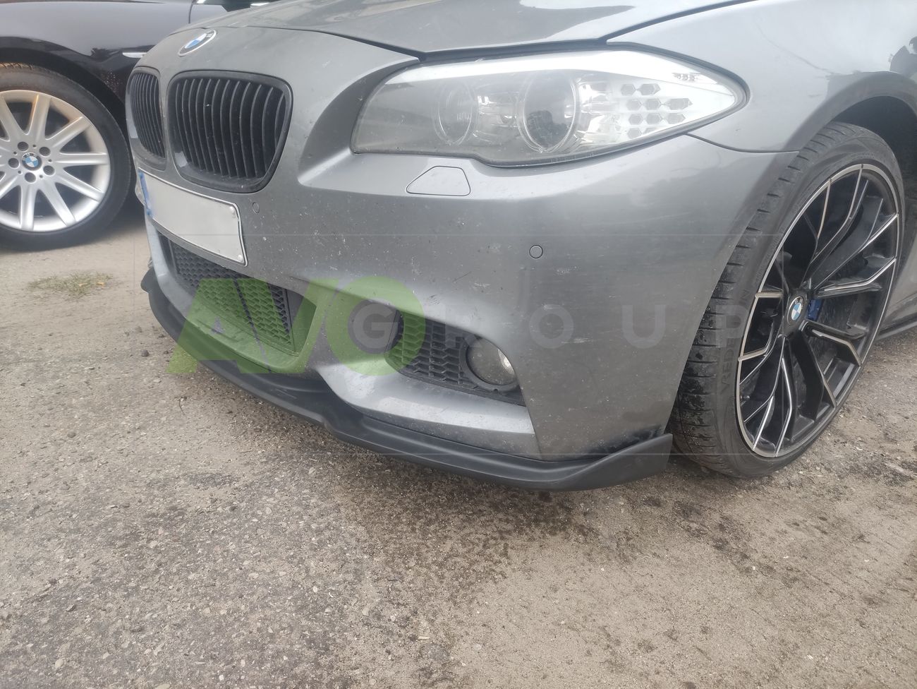 Front Spoiler Splitter for BMW 5 F10 / F11 2010-2017 M Tech v1