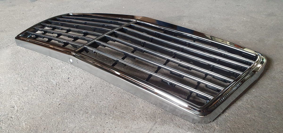 Avantgarde ANG Look Front Grill For Mercedes W124 1993-1996 E-Class