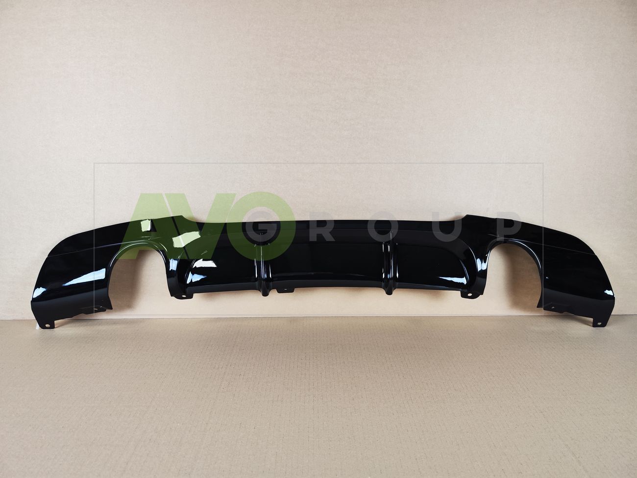 Aizmugurējā bampera difuzors priekš BMW 3 E90 / E91 2005-2012 v1 ABS Gloss