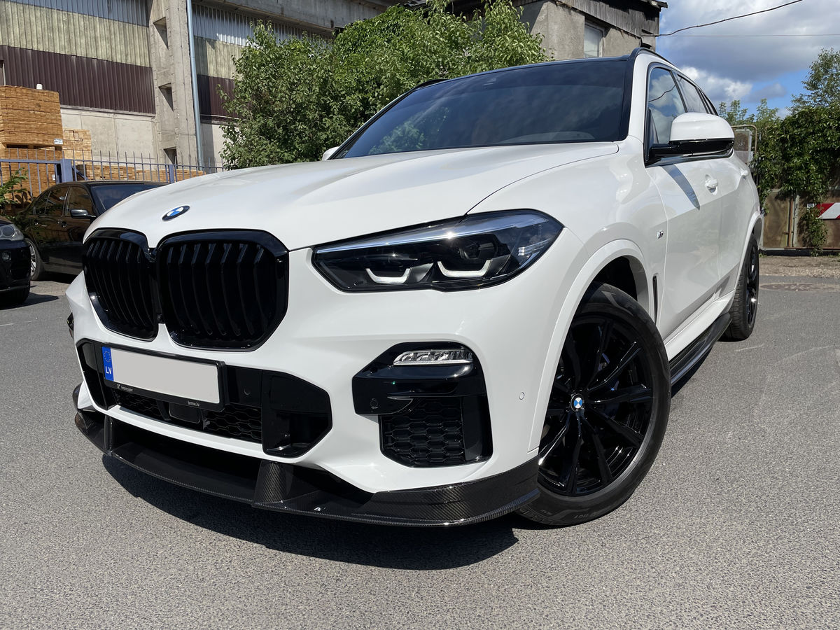 Carbon fiber splitter for front bumper BMW G05 M Sport