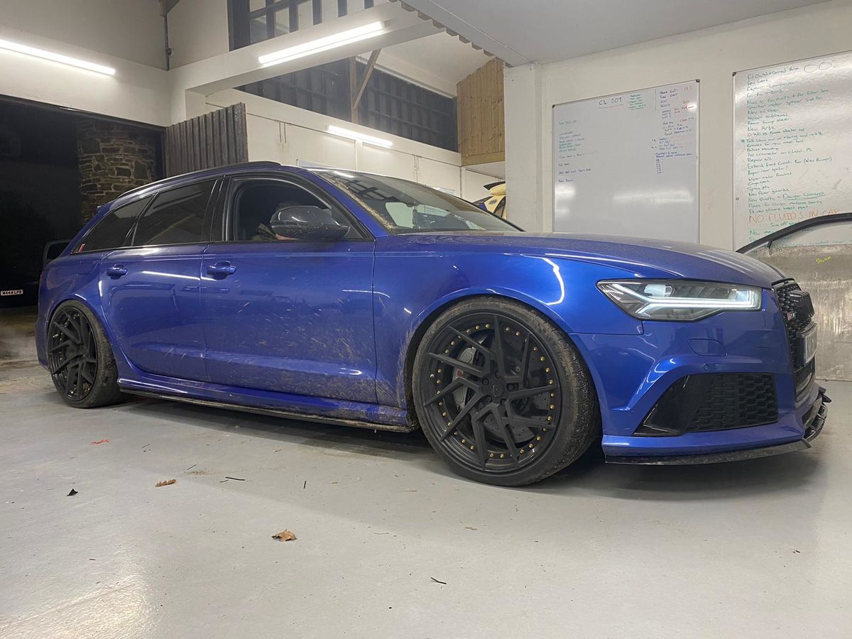 Forged fiber splitter for front bumper Audi RS6 C7 4G 2013-2018