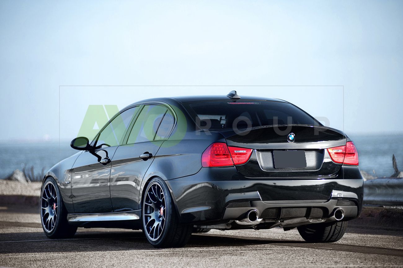Aizmugurējā bampera difuzors priekš BMW 3 E90 / E91 2005-2012 v1 ABS Gloss