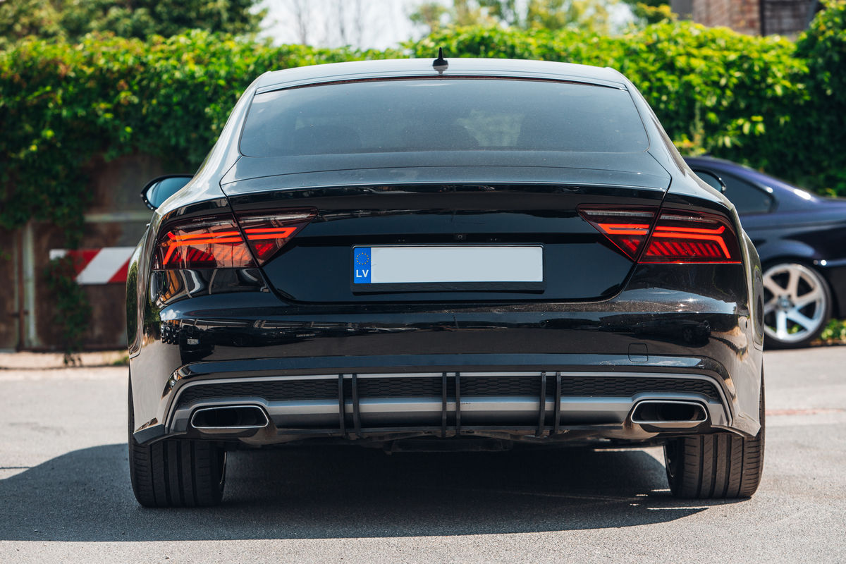 Rear Bumper diffuser addon with ribs / fins For Audi S Line A7 4G 14-18