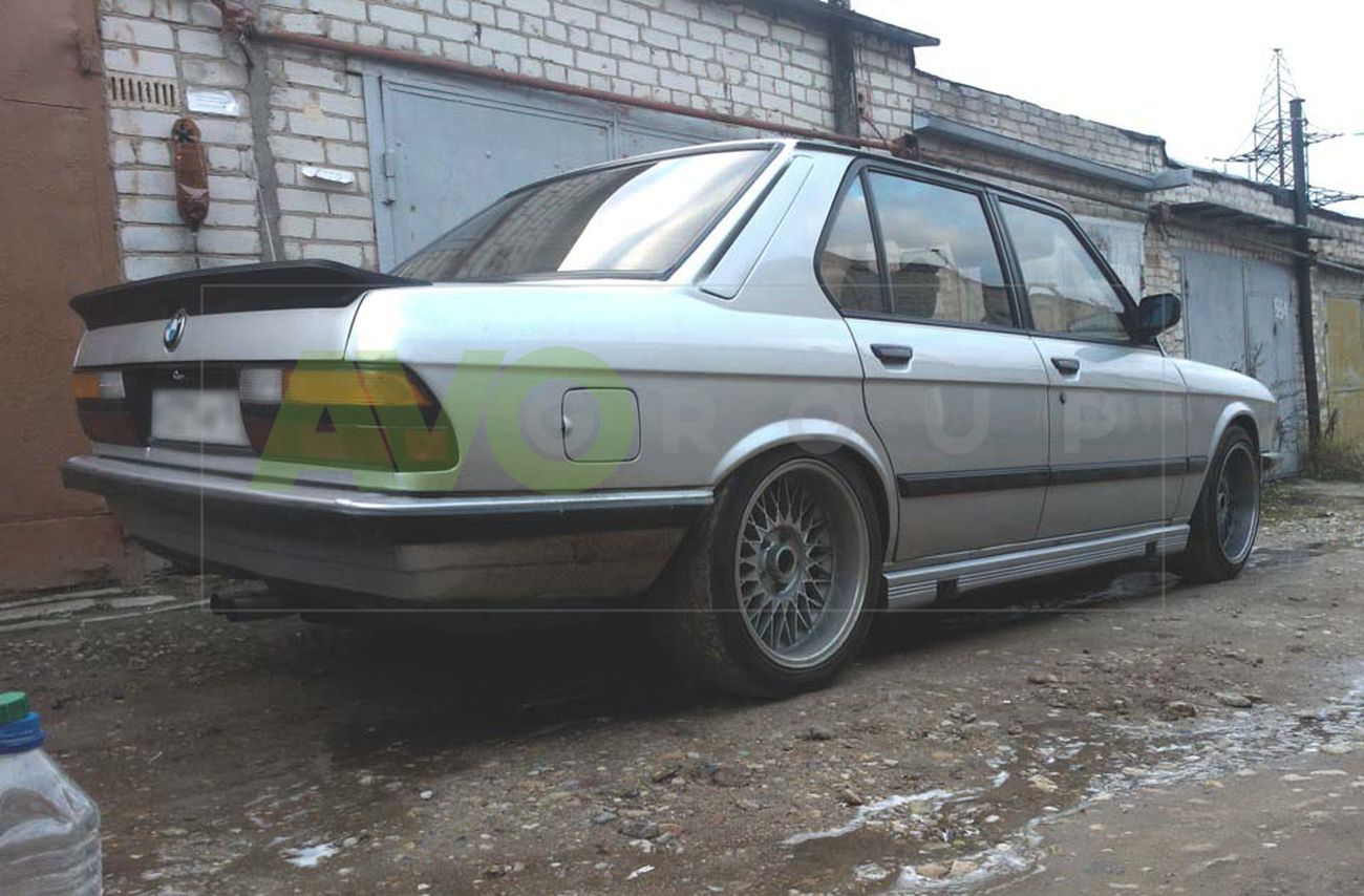 Side Skirts set for BMW 5 E28 1981-1987