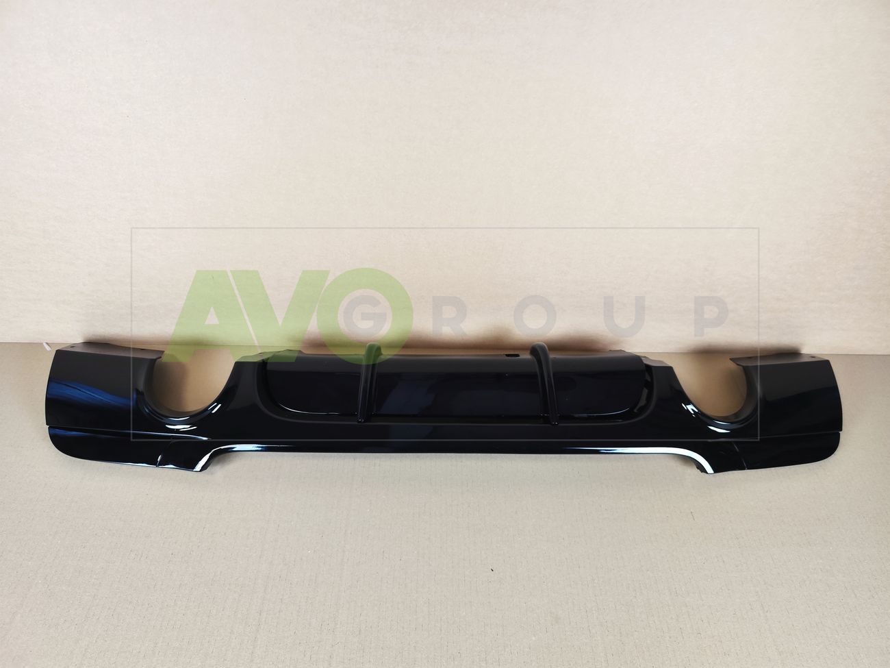 Aizmugurējā bampera difuzors priekš BMW 3 E90 / E91 2005-2012 v1 ABS Gloss