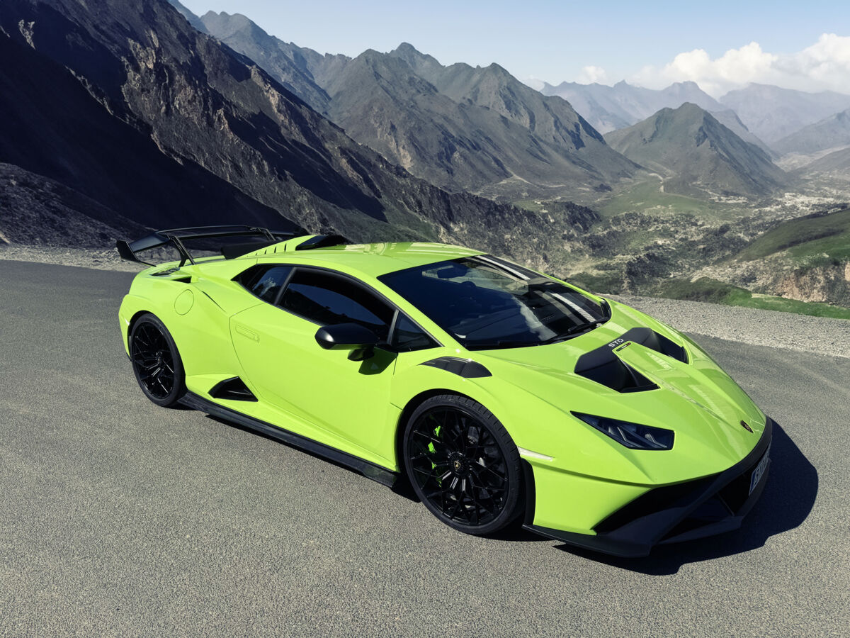 Carbon fibre Side skirts Aero blades for Huracan STO v3 - Image 3