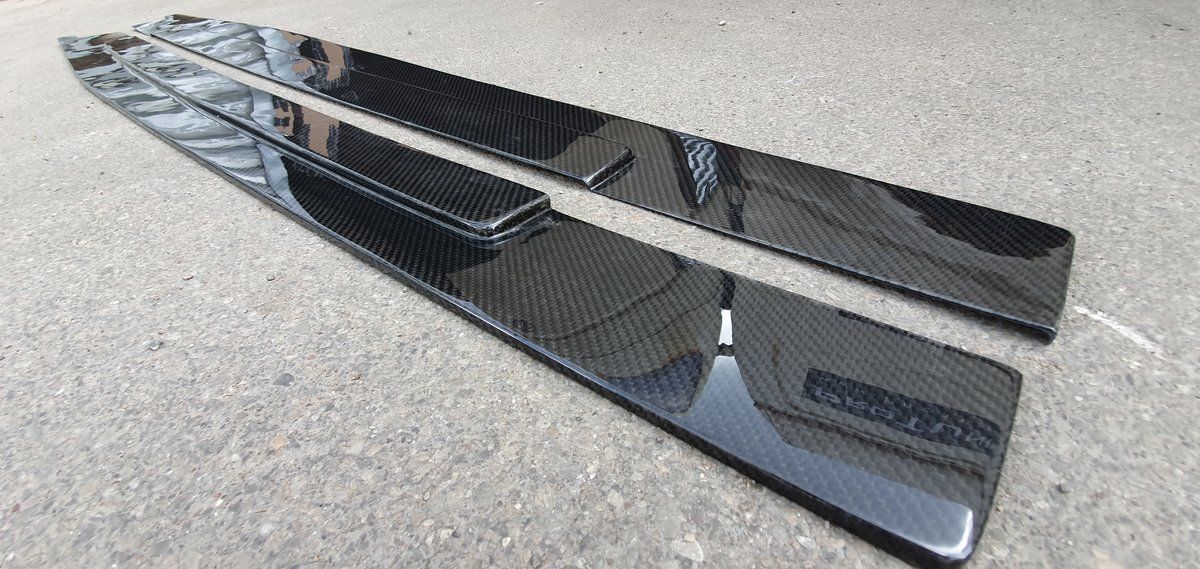 Carbon sideskirt diffusers splitter for BMW X5M F85