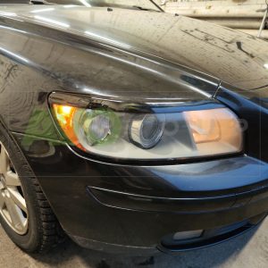 Priekšējo lukturu uzlikas uzacis priekš Volvo S40 / V50 2004-2012 ABS Gloss