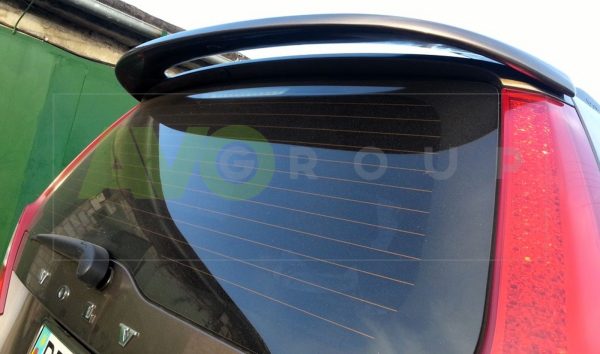 R DESIGN style roof spoiler for Volvo V70 / XC70 2007-2016