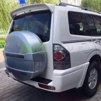 Roof Spoiler with LED for Mitsubishi Pajero V73 07-13