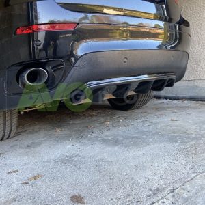 Aizmugurējā bampera difuzors ar ribām priekš BMW X6 E71 E72 2008-2014 ABS Gloss