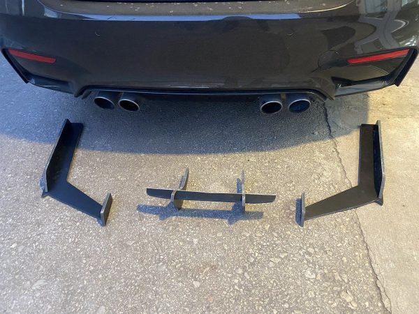 Rear Bumper diffuser addon with ribs / fins For BMW M4 F82 F83 14-19