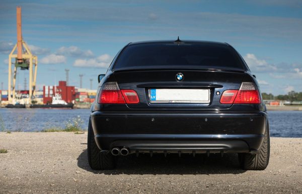 Rear Bumper lower diffuser addon with ribs / fins for BMW 3 E46 Black gloss