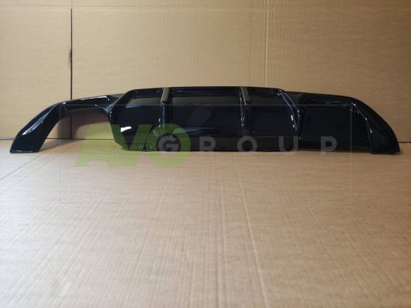 Aizmugurējā bampera difuzors priekš BMW 5 E60 / E61 03-10 v2 ABS