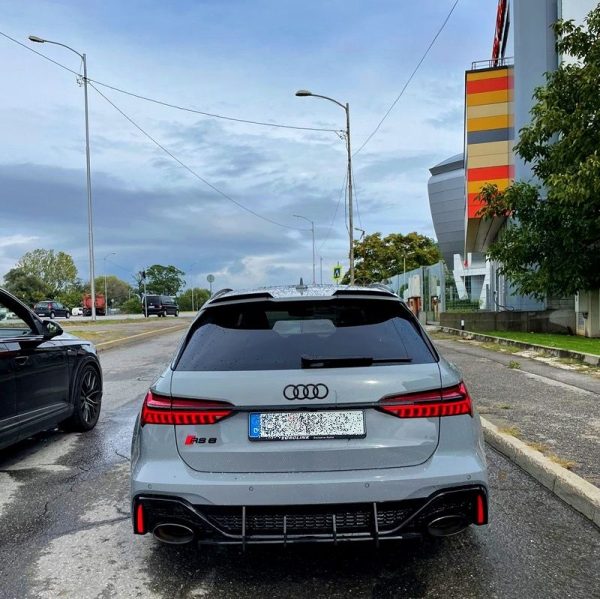 Performance Rear Bumper diffuser addon with carbon ribs / fins For Audi RS6 C8