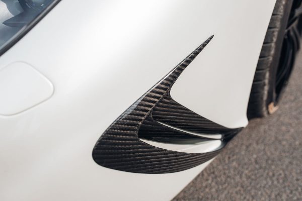 CARBON Performance Aero front bumper side vents for Ferrari 458 Speciale