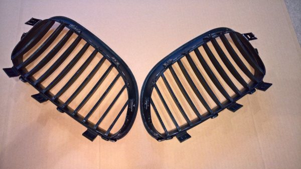 Front Grilles Kidney for BMW 5 E60 / E61 2003-2010 Black Matt