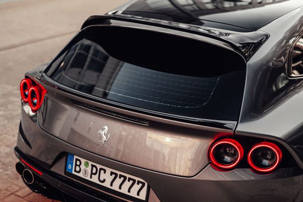 CARBON Sport roof extension spoiler for Ferrari GTC4 Lusso