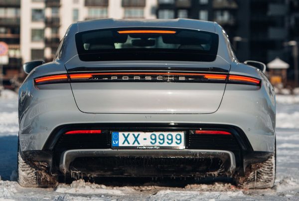 Carbon rear trunk lip spoiler wing for Porsche Taycan