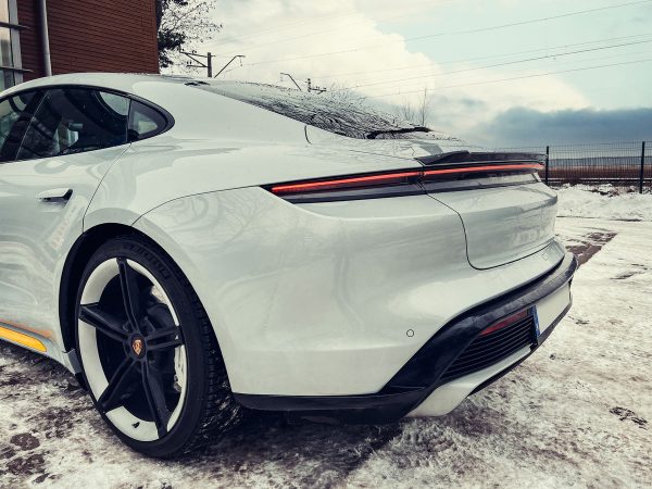 Carbon rear trunk lip spoiler wing for Porsche Taycan