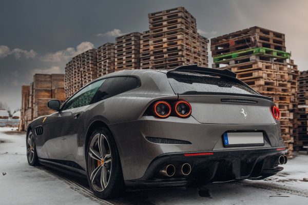 CARBON Aero diffuser extension for Ferrari GTC4 Lusso