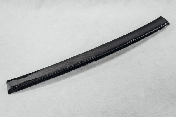 Carbon sunblind roof extension window spoiler for BMW 7 G11 / G12