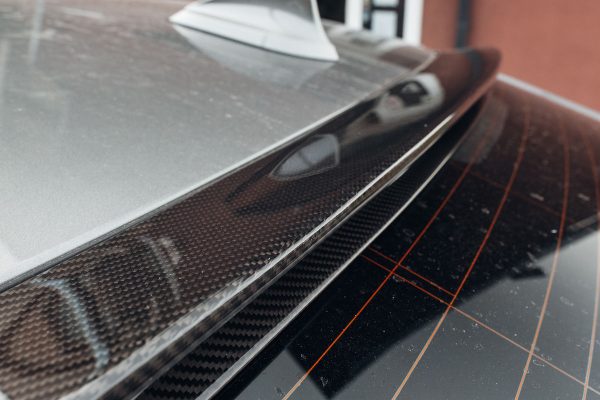 Carbon sunblind roof extension window spoiler for BMW 7 G11 / G12