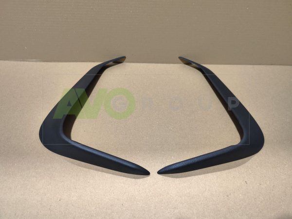 Black matt vent frames for front bumper Cupra Formentor ABS Matt - Image 12
