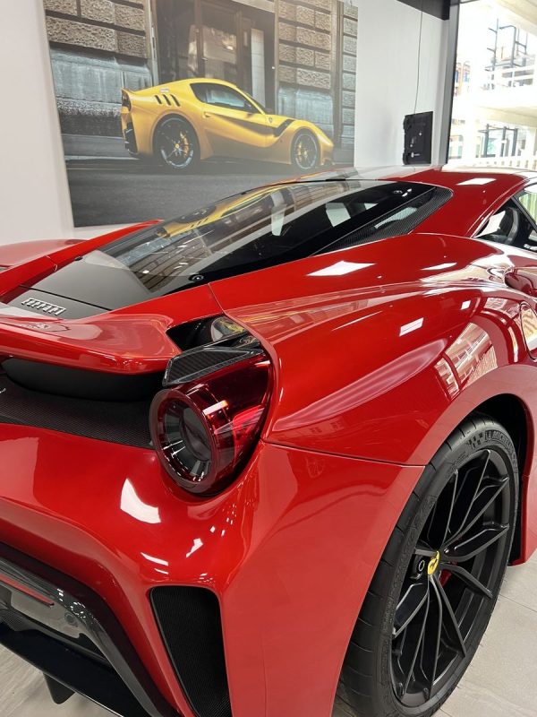 Oglekļa fona apgaismojuma plakstiņi / aizmugurējā luktura spura Ferrari 488 - Image 4