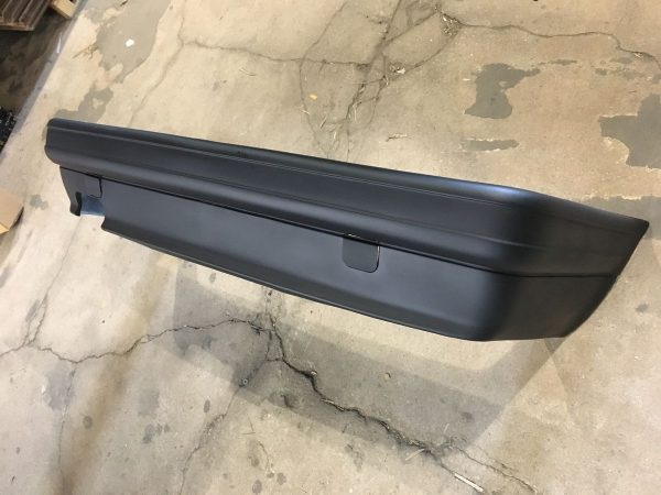 MT2 / M Tech II Rear bumper for BMW 3 E30 GRP / Removable tow hook caps - Image 3