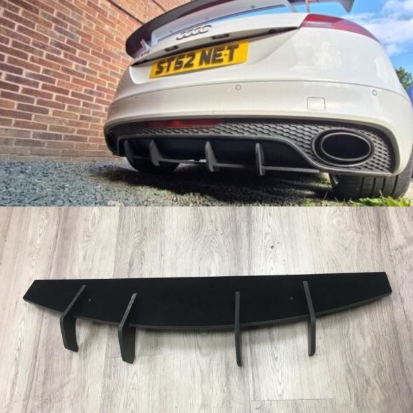 Aizmugurējā bampera apakšējā difuzora papildinājums ar ribām priekš Audi TT RS 8J