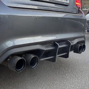 Aizmugurējā bampera apakšējā difuzora papildinājums ar ribām priekš BMW 2 Series F87 M2 M