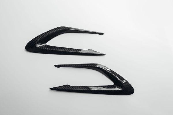 Speed S Carbon fibre front wing / fender vent frame diffuser for BENTLEY BENTAYGA - Image 5